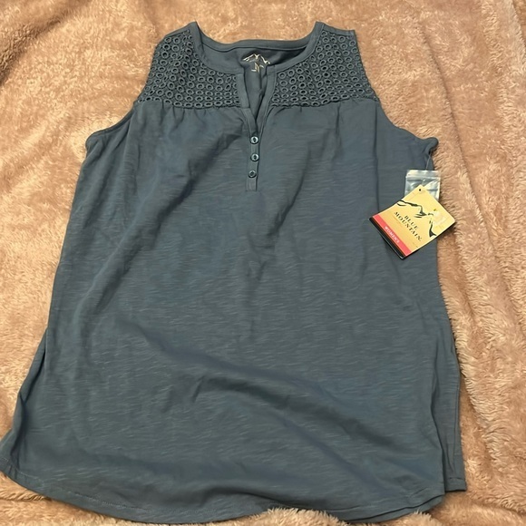 Blue Mountain Tops - Blue Mountain Sleeveless Lace Top Tank Blue